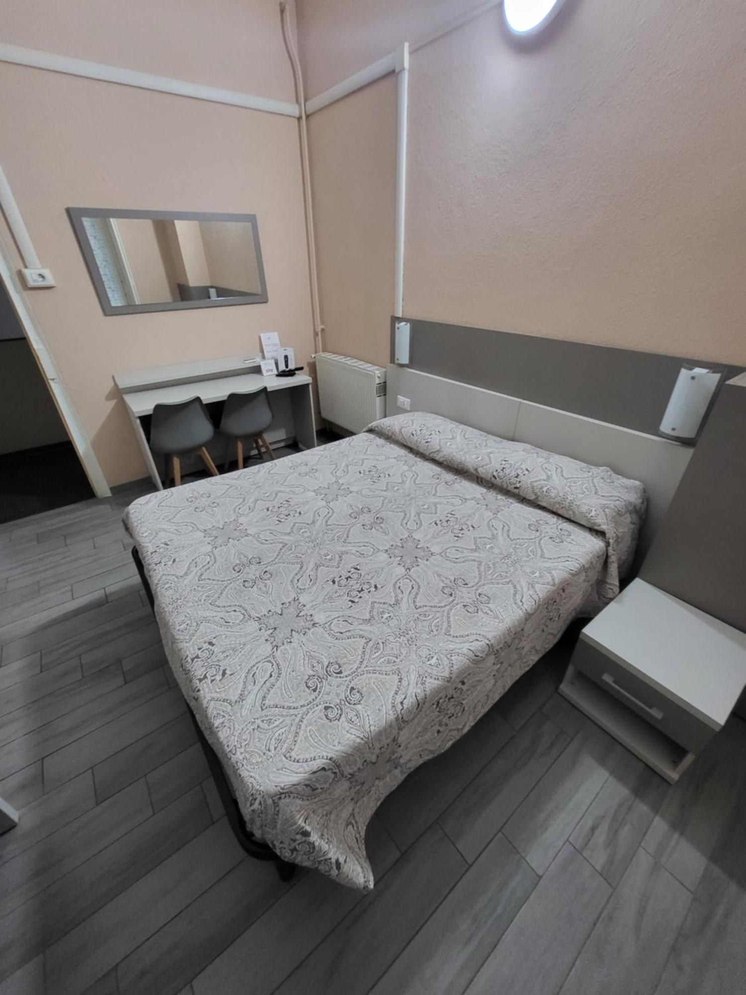 Hotel Barone Генуа Екстериор снимка